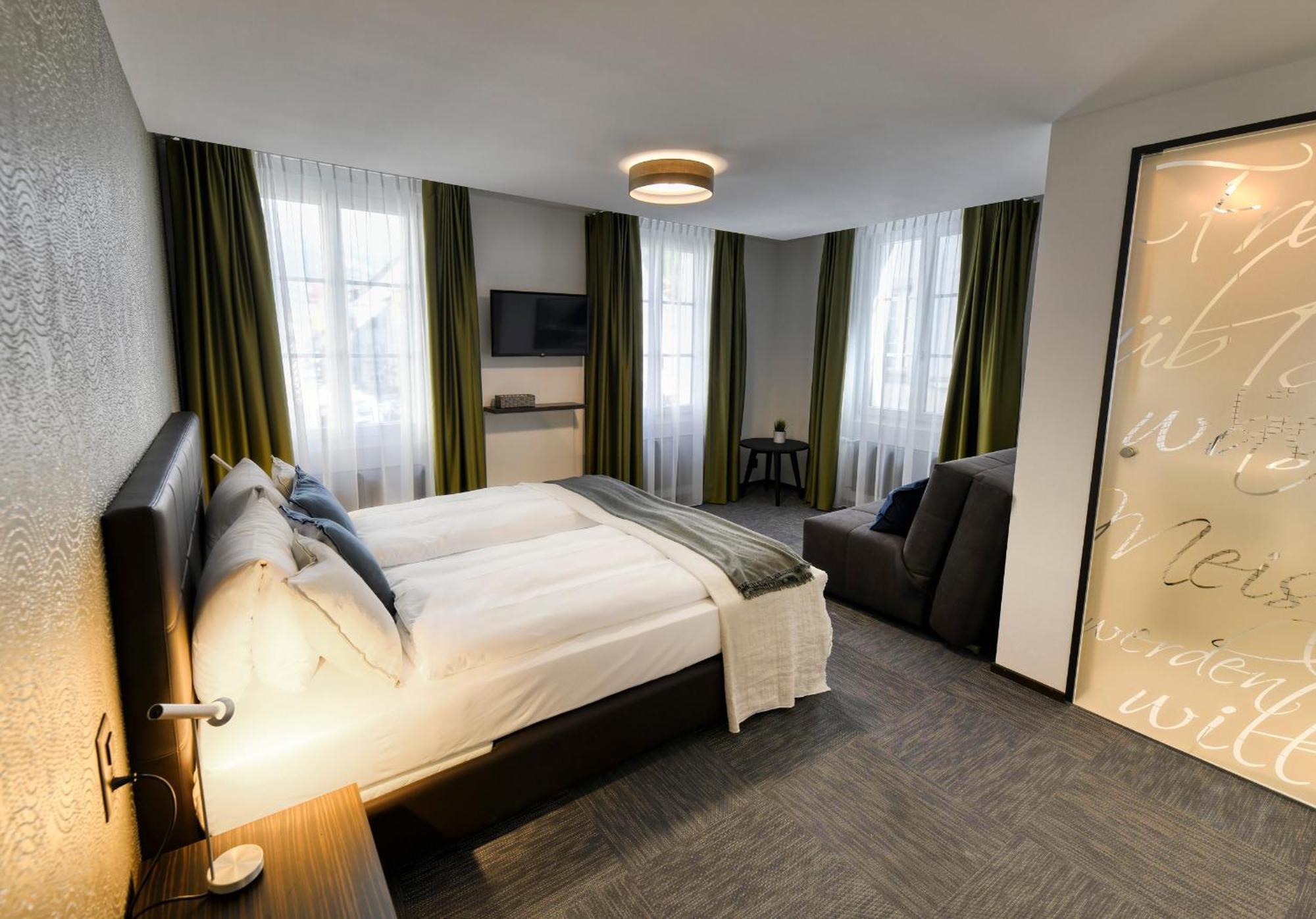 Boutique Hotel Reiser Altdorf Exterior foto